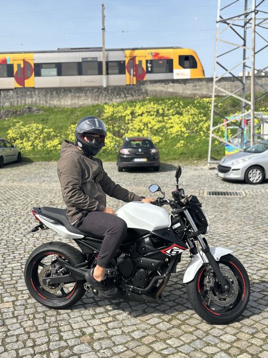 YAMAHA XJ6 2012