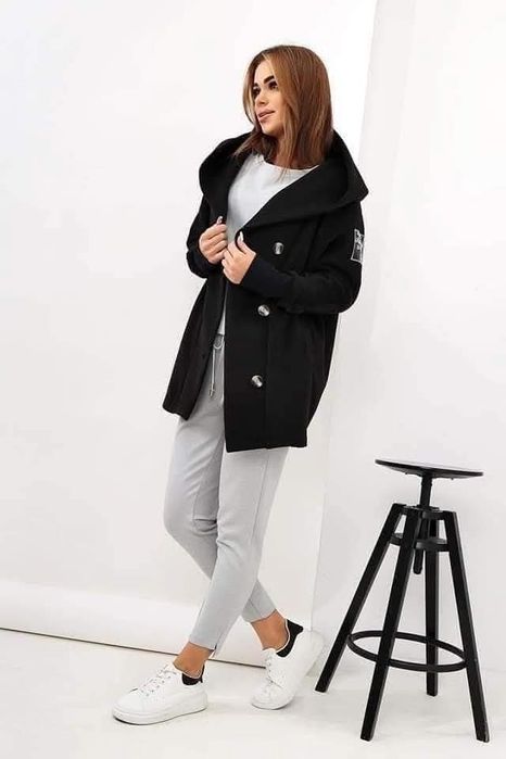 Płaszcz czarny velsatino rozmiar plus size 48,50,52,54