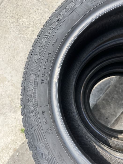 Шини 195/60 R16 4 всесезонні гуми як нові