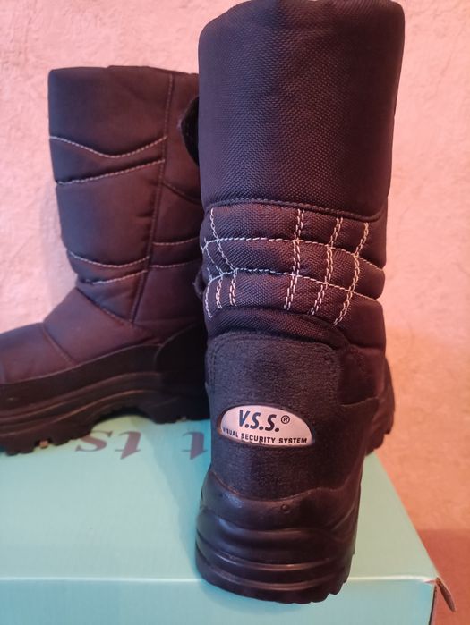 Зимние мужские термосапоги  EVEREST ,41размер.