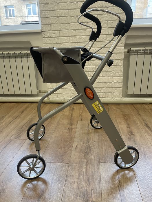 Ходунки ролатор из Германии