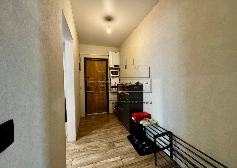 Продаж 2к квартири Якуба Коласа 5