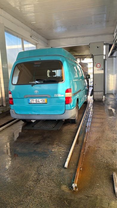 Toyota hiace teto alto poucos km