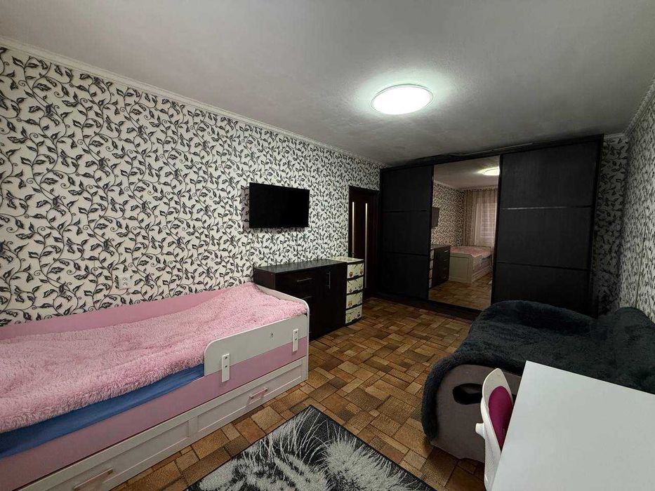 1 комнатная квартира на ул. Добровольского. Косметический ремонт!