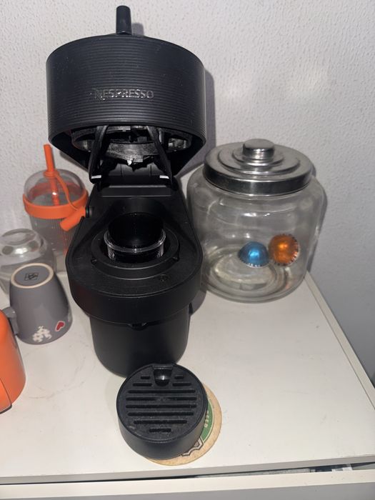 Maquina Nespresso Vertuo Pop