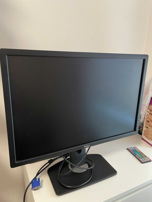 HP Compaq 8100 Elite SFF + 2 monitory 24” Dell i Samsung + Windows 10 SSD – szybki i gotowy do pracy