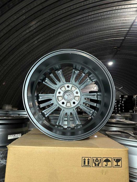 R17 5x114.3 6.5J ET45 DIA67.1 |  в наявності легкосплавні диски