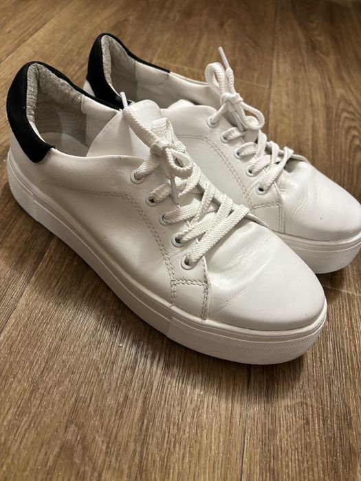 Шкіряні кеди,  кросівки