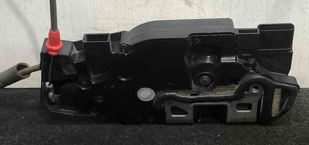 Fechadura / Fecho Porta Trás Esquerdo A1770032999 - MERCEDES-BENZ EQA