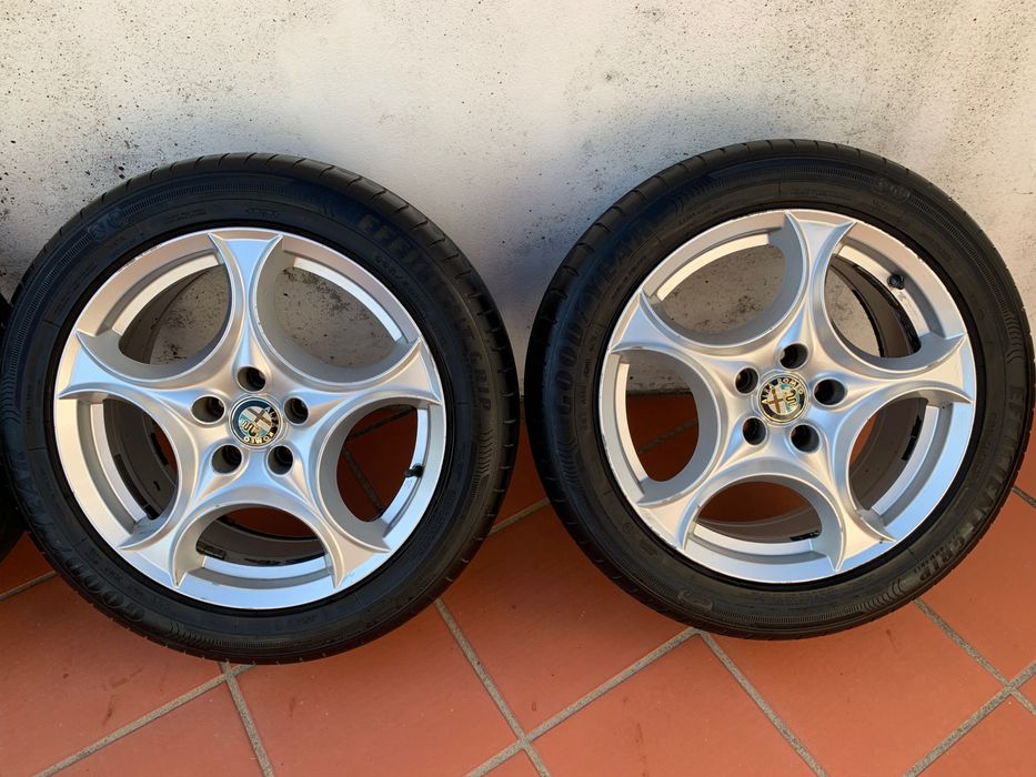Jantes Alfa Romeo 159 com pneus
