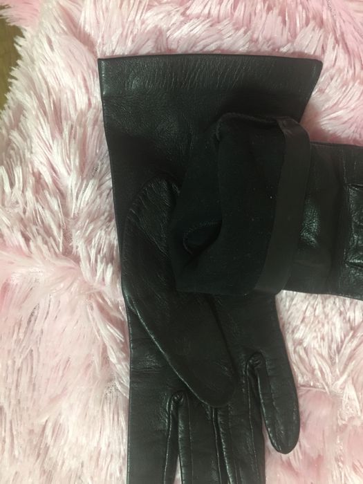 Перчатки из натуральной кожи без подкладки