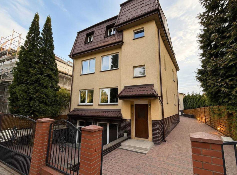 750 злотых в месяц!  Hostel Warszawa- Хостел Tani  Mieszkanie! УРСЫНОВ