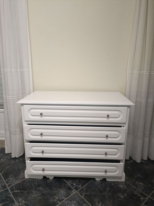 Quarto completo antigo restourado