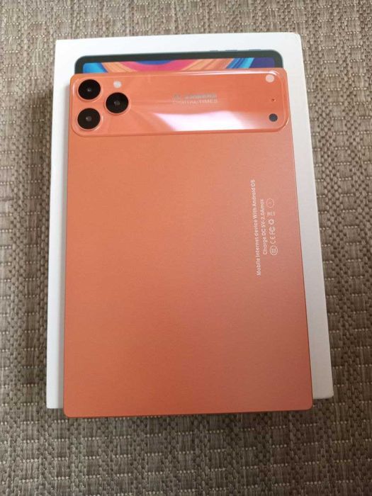 Продам сучасний планшет 17 Pad Pro на Android у стильному корпусі