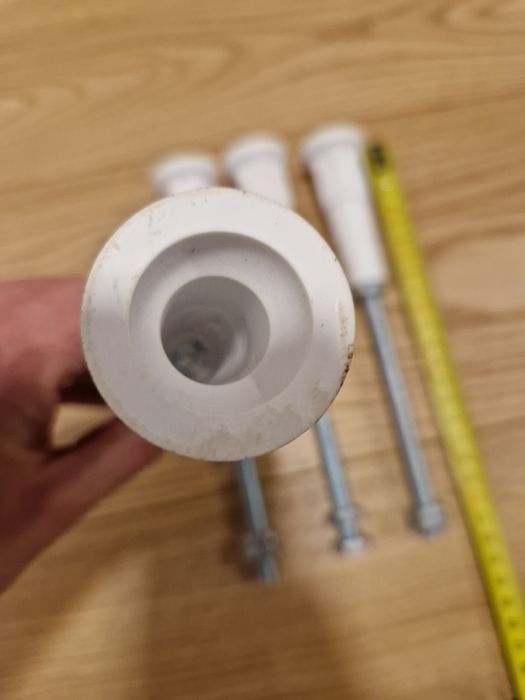 Stopki ze śrubami, np. do mocowania wanny, 4 sztuki, 21 cm