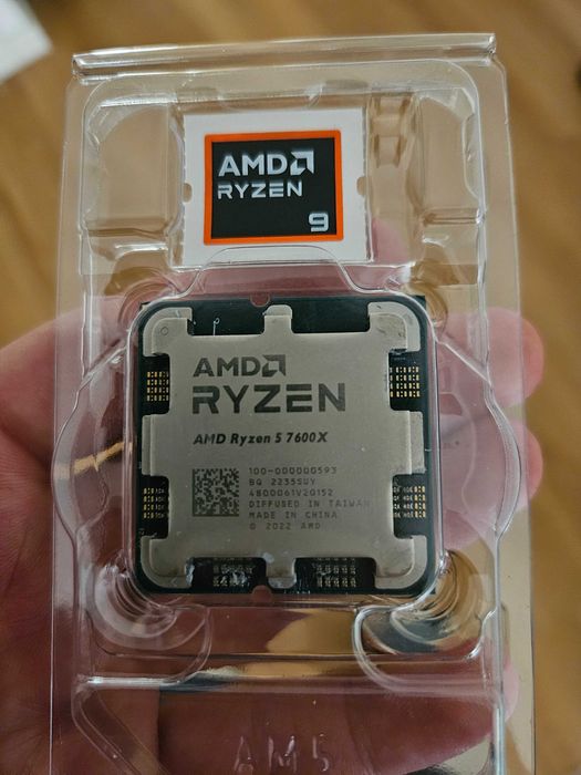 Processador Ryzen 5 7600X 4.7 - 5.3GHz — 6 núcleos / 12 threads