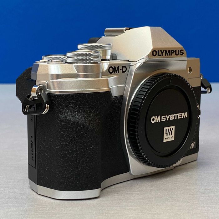 Olympus OM-D E-M10 Mark IV | 20.3MP | NOVA | 3 ANOS DE GARANTIA