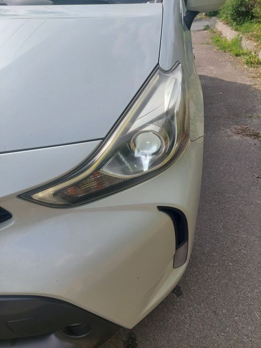 Продам Toyota prius v