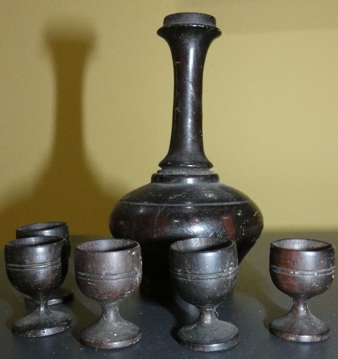 Peças decorativas em madeira