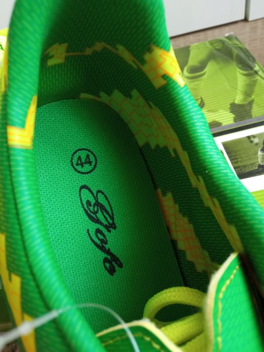 Gofc nowe buty sportowe męskie korki piłka nożna 44