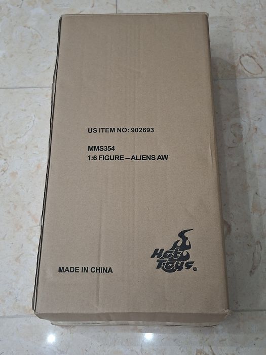 Hot Toys - Alien Warrior (Aliens)