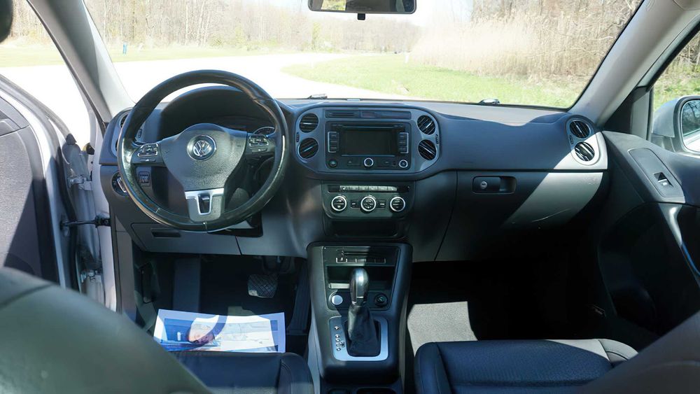 Volkswagen Tiguan SEL      2015