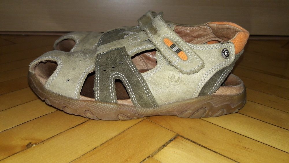 Босоніжки Naturino р.33 сандалі