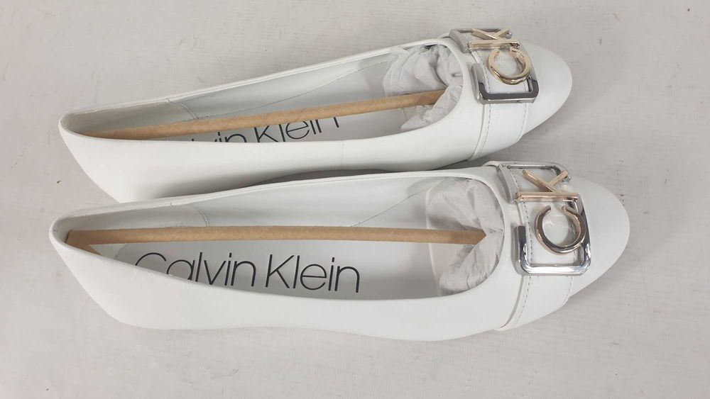 Calvin Klein Baleriny B4E7920 r. 39