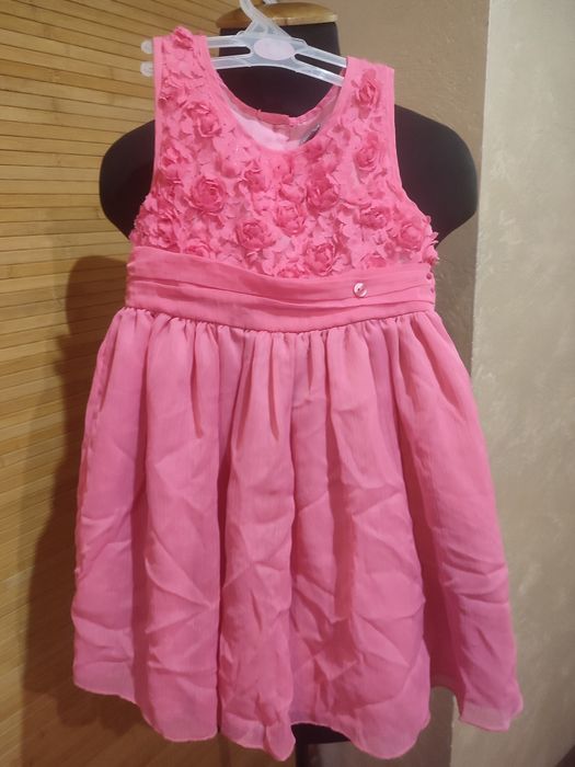 Платье нарядное на девочку 2-3,4-5,5-6лет