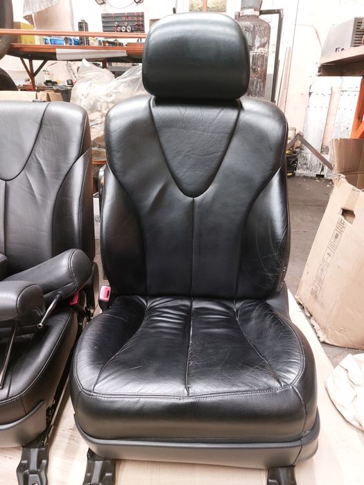 Cалон автомобіля Toyota Camry 40 3.5