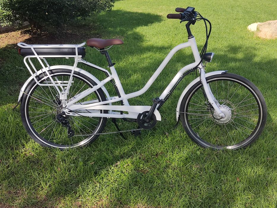 Bicicleta 100 % elétrica ( Estado novo )