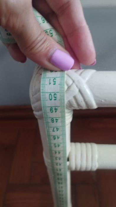 Mesa de Apoio lacada com Vidro. Óptimo estado 10€