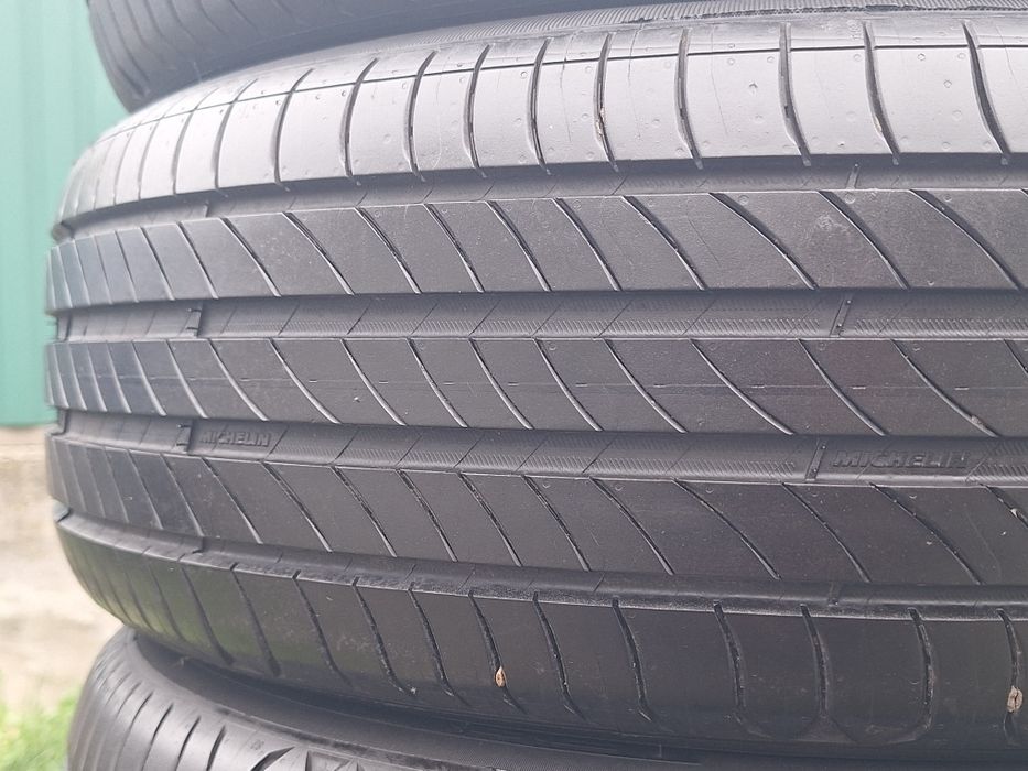 Літній MICHELIN 215 60 R17