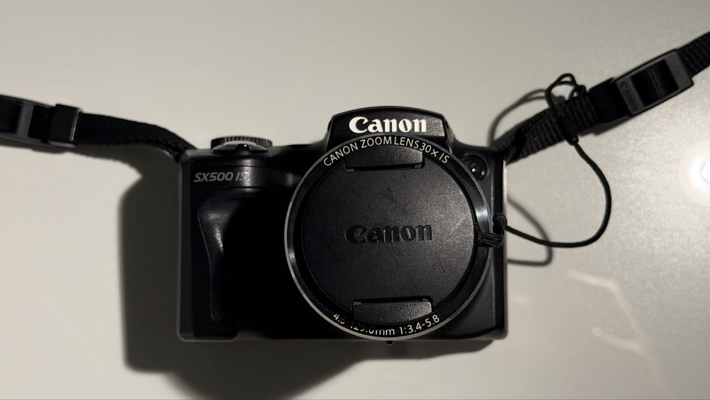 Câmara Canon PowerShot SX500 IS + extras (2 baterias + SD 16GB)