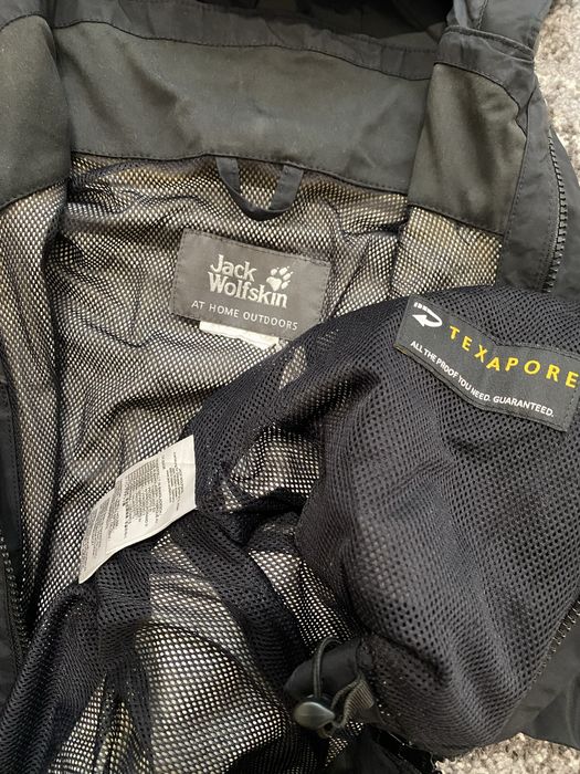 Вітровка куртка Jack wolfskin С-М розмір