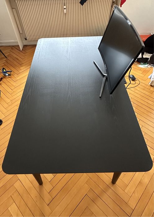 Mesa para sala ou escritório