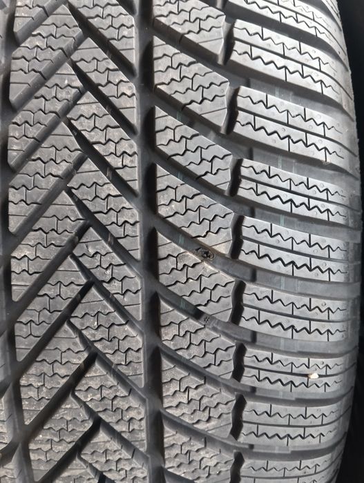 255/50 R19 103T  Bridgestone Blizzak LM005