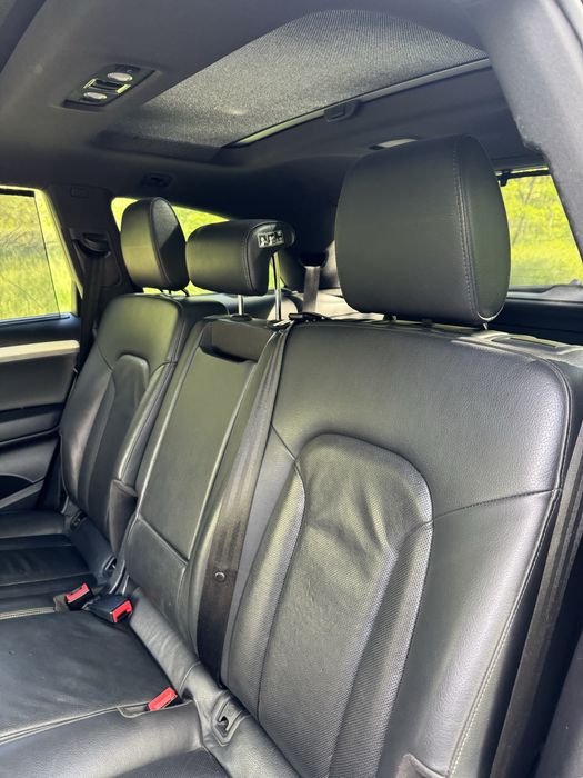 Audi q7 3.0 tdi 2012. 183км