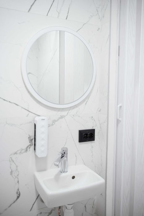 #1612 Квартира подобово. вул. Лаврська 4. парк Вічної Слави.