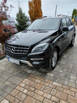 Mercedes-Benz ML350 BlueTec 4-Matic