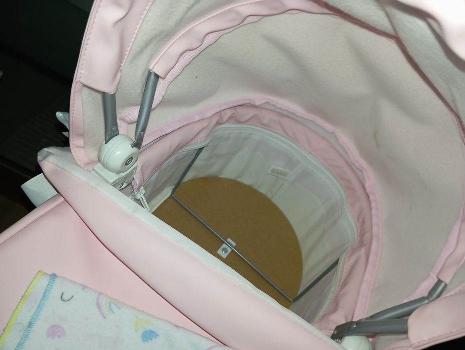 Carrinho de bebe de brincar