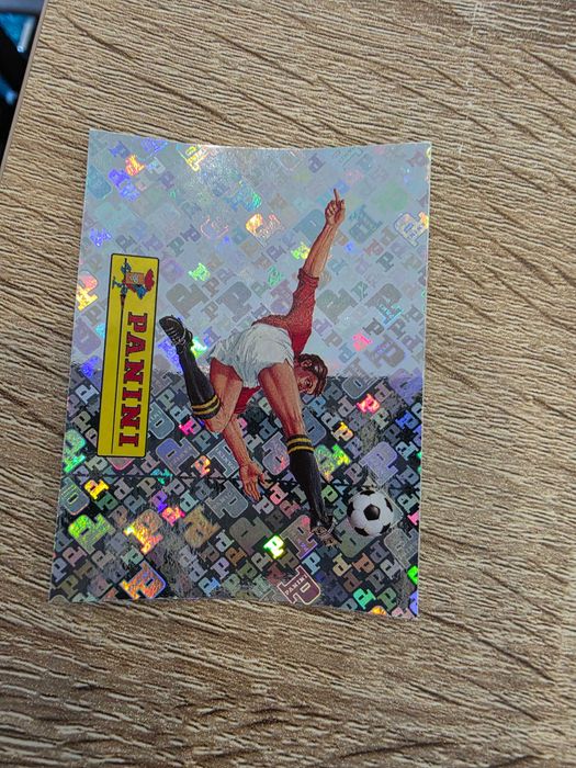 Cromo Panini 00 de 2026 com a risca especial e única