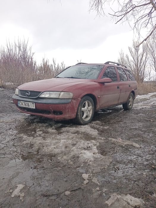 Продаю Опель Вектра Б  98 р. 2,0 дізель