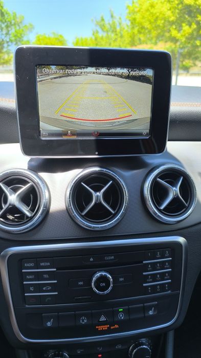 Mercedes-Benz CLA 220 — fotografia 9