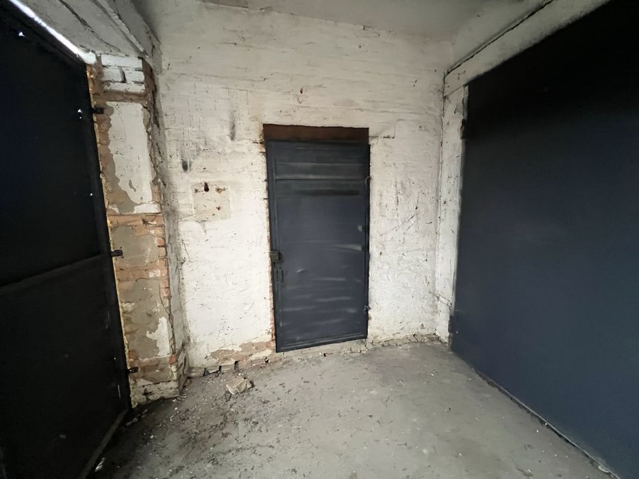 Нежитлові приміщення, комерційного призначення, ферми