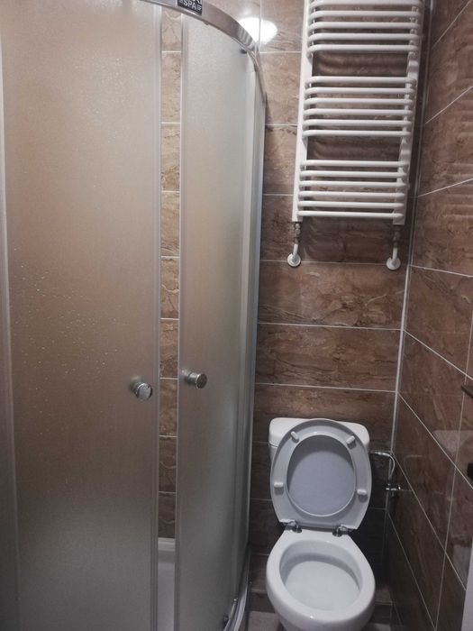 Pokoje 3 osobowe z łazienką blisko CPK Baranów i Panattoni Kozerki