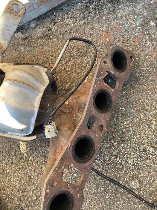 Nissan Rogue Sport глушитель выпускной коллектор взборе