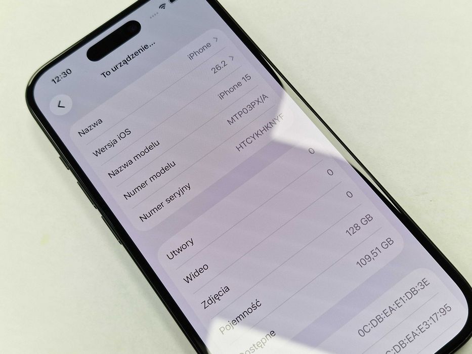 Iphone 15 128GB/ Black/ Czarny/ Bateria 90%/ Grade A + ładowarka
