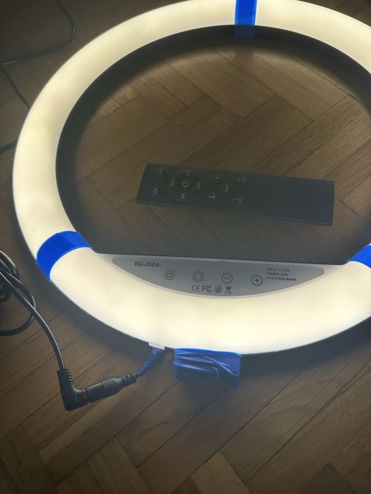 Лампа кільцева зі штативом