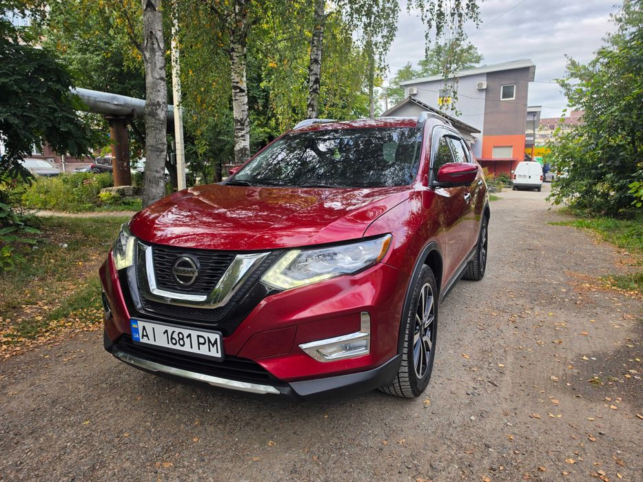 Продам Nissan Rogue